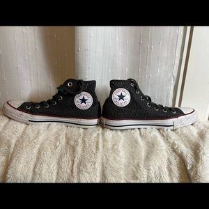 Converse High top Chuck Taylors Size 7. Grey Crochet